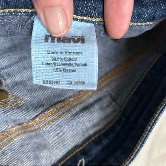 MAVI Alma Long Denim Shorts (Capri) - Picture 4 of 6